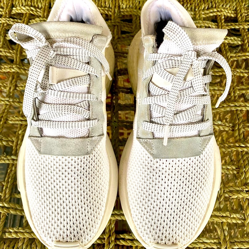 adidas Pod-S3  Wht Size 7.5 Off White